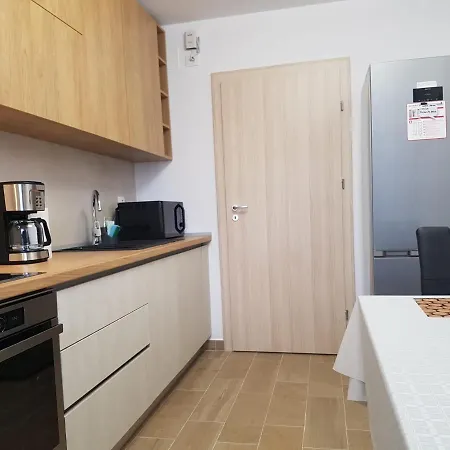 Apartment Serenity, Urban Plaza, Apartament Nou Cu Parcare Gratuita *